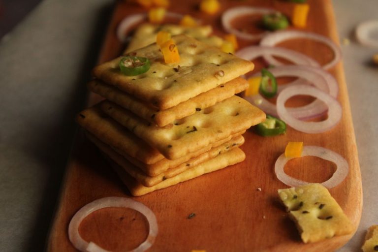 Barbecue Starters: Keep Halloumi Crisp and Salsa Fresh