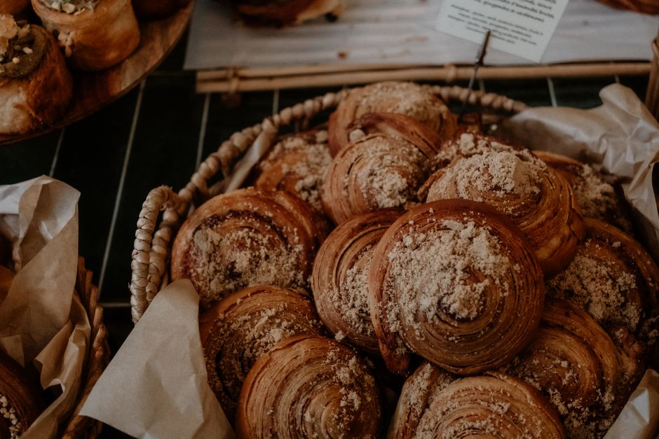 Easter Baking Guide: Hot Cross Buns, Simnel Cake and Mini Egg Cookies
