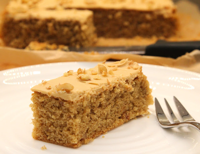 Coffee and Walnut Traybake Recipe