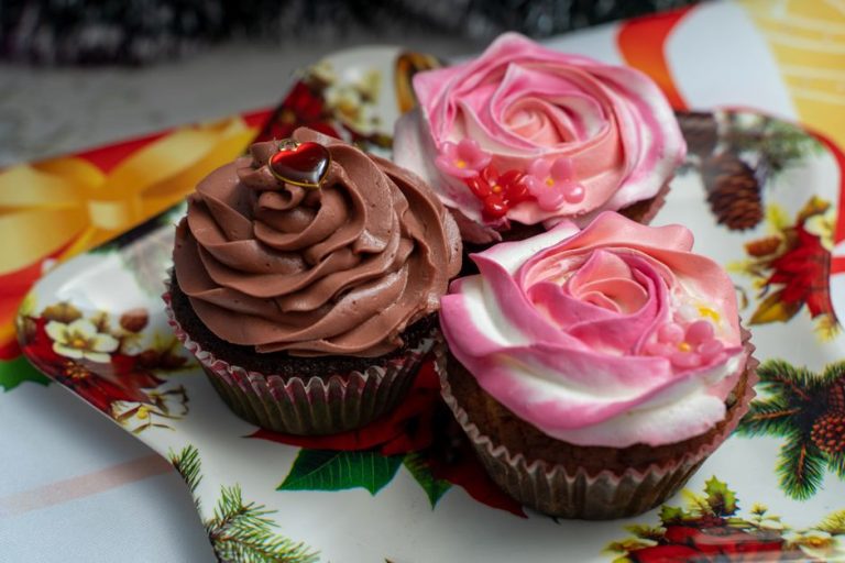 Coronation-Style Cupcakes: 6 Street Party Ideas