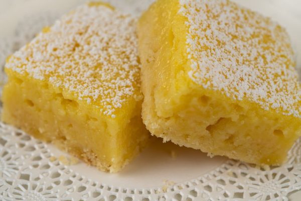 Lemon and Sugar Crepe-Style Cupcakes That Hold Their Shape