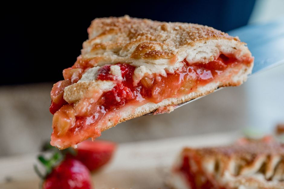 Slice of rhubarb pie on a spatula